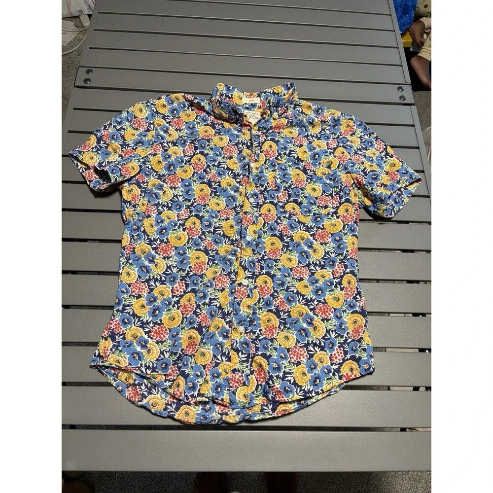 J. Crew Shirt Mens Small Floral Multicolor Fit Button Down Long Sleeve Hawaiin